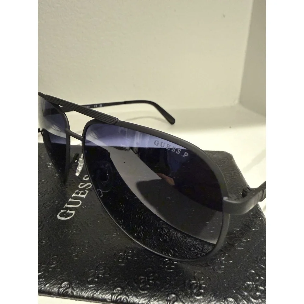 GUESS GU00209 Aviator Polarized UV400 Sunglasses Black Metal Gray 145mm